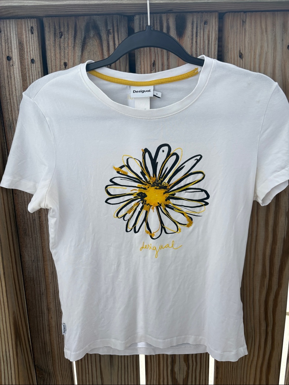 Desigual White Short Sleeve Tee with Black and Yellow Daisy